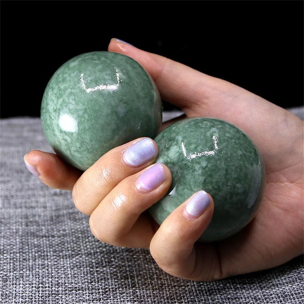 Natural Jade Baoding Balls, 1 Pair
